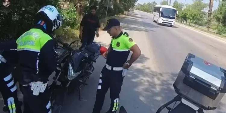 Kötü koku üzerine girilen evde yaşlı adamın cansız bedeniyle karşılaşıldı