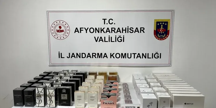Kötü koku üzerine girilen evde yaşlı adamın cansız bedeniyle karşılaşıldı