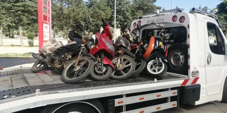 Yalvaç’ta motosiklet denetimi: 6 araç men edildi, 1 sürücü alkollü yakalandı