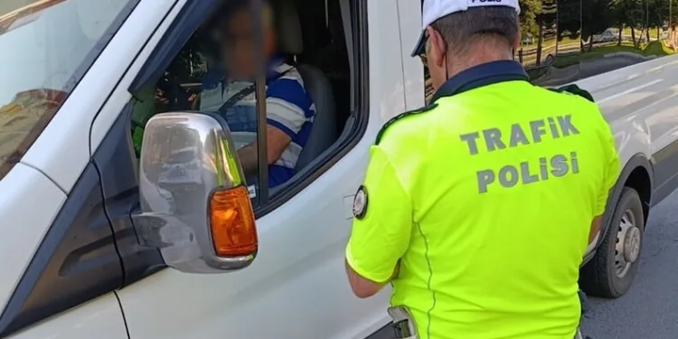 Motosiklet ustasının 35 yıllık emeği yangında küle döndü