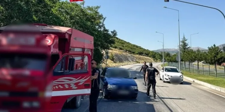 Motosiklet ustasının 35 yıllık emeği yangında küle döndü