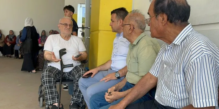 Düzce’de 2 servis aracı ve tır kazaya karıştı: 6 yaralı