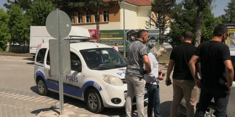 Babaeski’de anızda başlayan yangın ekili arazilere sıçradı