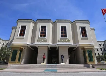 CHP’li beş belediye başkanı görevden uzaklaştırıldı