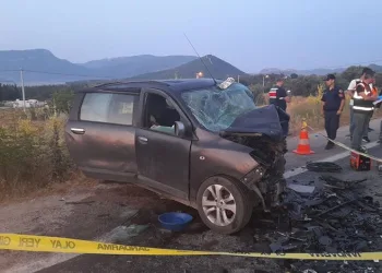 İzmir’de zincirleme trafik kazası: 5 ölü, 2 yaralı
