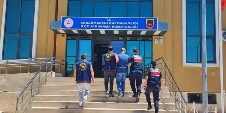 12 yıl kesinleşmiş cezası bulunan FETÖ casusu yakalandı