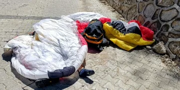 İsviçreli turist paraşüt kazasında hayatını kaybetti