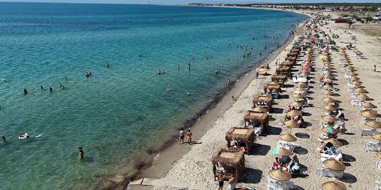 Saros Körfezi sahillerine Kurban Bayramı’nda tatilci akını