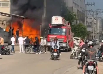 Bursa’da İnegöl Mobilya sanayinde yangın