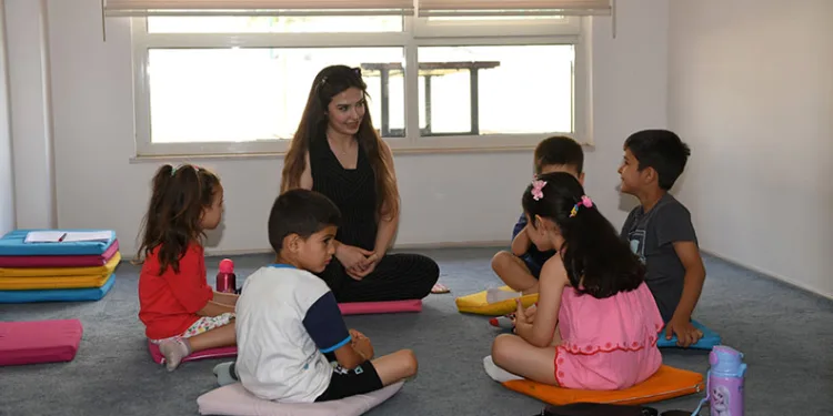 Öğrencilerin heyecanla beklediği yaz okulu başladı