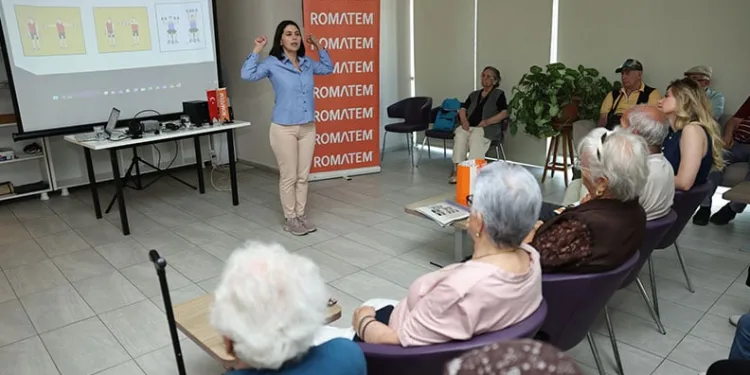 Nilüfer’de yaşlılara egzersizin önemi anlatıldı