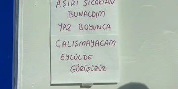 İş yerine not asıp tatile çıktı