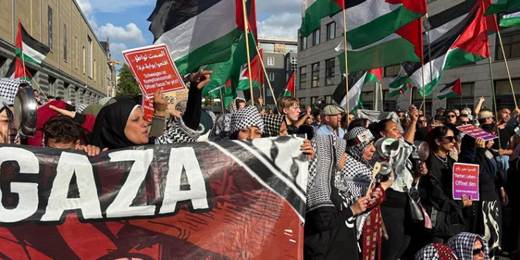 Berlin’de Gazze protestosu