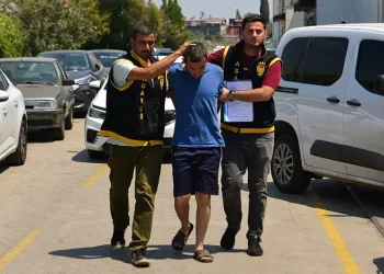 Annesini sopayla öldüren şahıs tutuklandı