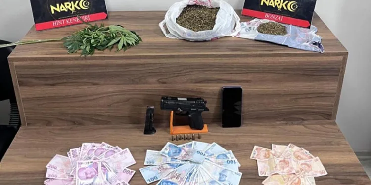 Bursa’da uyuşturucu taciri kıskıvrak yakalandı