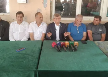 Bursa’daki Yangınlara Sert Tepki: “TBMM Acilen Toplanmalı”