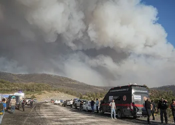Bursa’daki yangınlara185 araç ve 568 personelle müdahale
