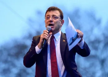İstanbul Üniversitesi’nden Ekrem İmamoğlu kararı