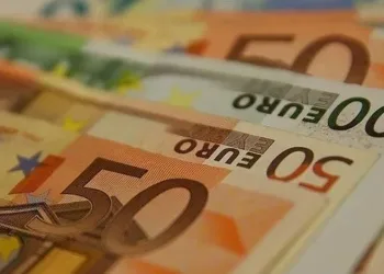 Euro rekor kırdı