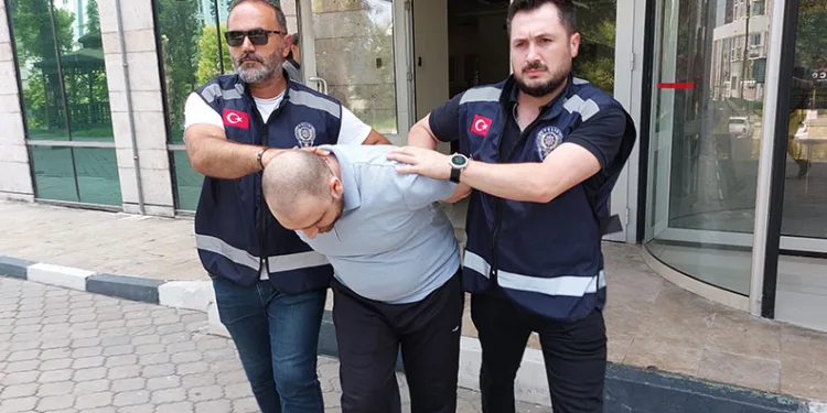 Kırmızı bültenle aranan cinayet şüphelisi tutuklandı