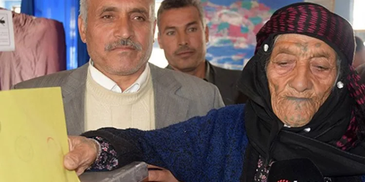 Türkiye’nin en yaşlı kadını 131 yaşında hayatını kaybetti