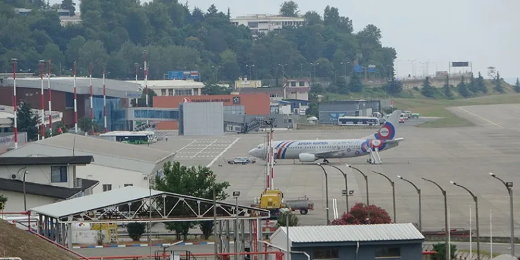 Trabzon Havalimanı uçuş trafiğine kapatıldı