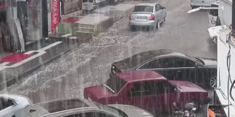 Kayseri Develi’de sağanak etkili oldu