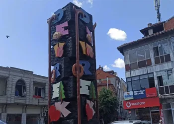 Devrek Belediyesi’nden heykel çalışması