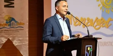 Manavgat Belediyesi’ne ‘rüşvet ve yolsuzluk’ operasyonu