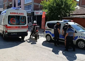 Bursa’da eşini bıçakla yaralayan kadın serbest bırakıldı