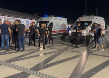 Bursa’da 14 yaşındaki çocuk 4 kişiyi bıçakladı