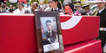 Şehit Uzman Çavuş Enver Yaman son yolculuğuna uğurlandı