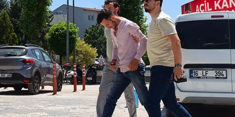 Bursa’da telefonda başlayan tartışma kanlı bitti: 1 yaralı