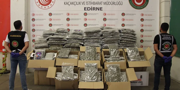 3 ilde uyuşturucu operasyonu