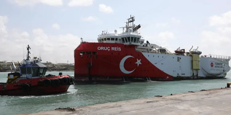 Oruç Reis vatana dönüş yaptı