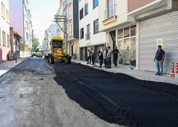 Karacabey’de asfalt seferberliği