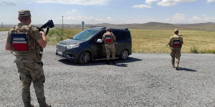 Van’da çeşitli suçlardan 11 kişi tutuklandı