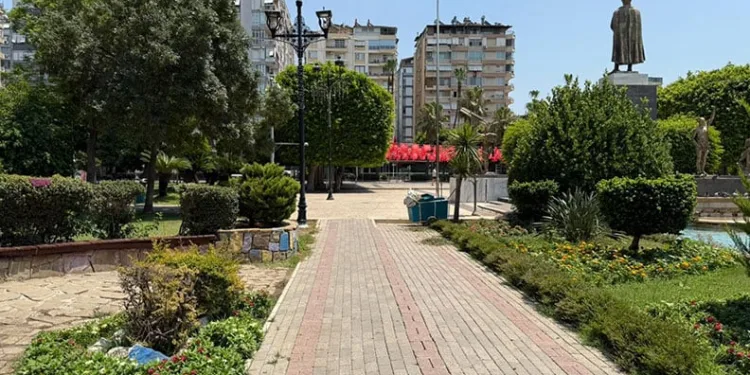 Aşırı sıcaklar kentin boşalmasına neden oldu