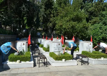 Bursa’da şehitler ve gazilere vefa ziyareti