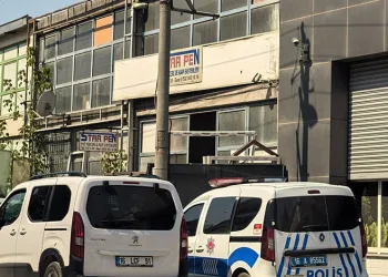 Pencereyi beğenmeyen müşteri iş yerini kurşunladı