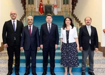 Bakan Tunç, DEM Parti’yle görüştü