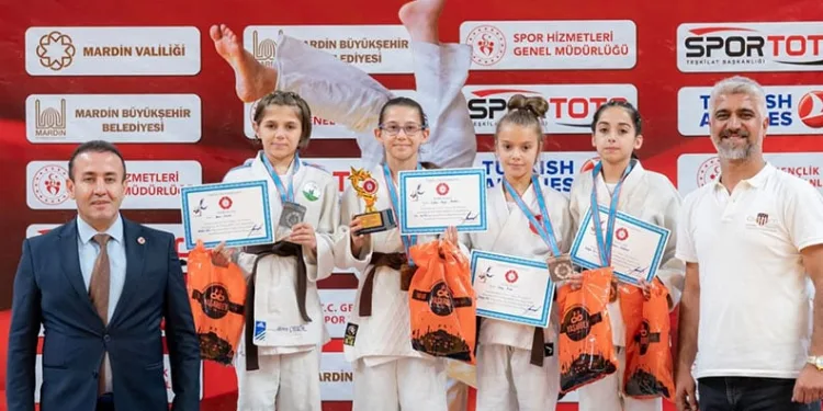 Osmangazili minik judocudan Türkiye ikinciliği