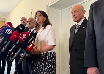 Bahçeli, DEM Parti heyetiyle görüştü