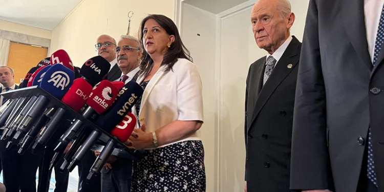 Bahçeli, DEM Parti heyetiyle görüştü