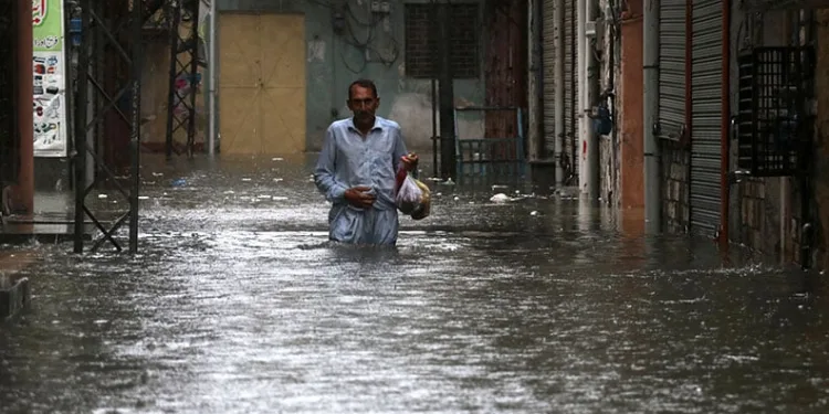 Pakistan’da sel: 63 ölü