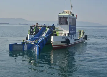 Büyükşehir’den deniz temizliği