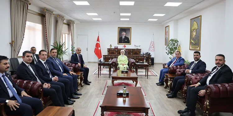“Şehitlerimizin emanetine sahip çıkmak en büyük sorumluluğumuz”