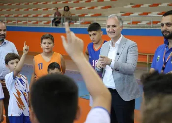 İnegöl Belediyesi yaz spor okullarında 1.792 çocuk sporla buluştu