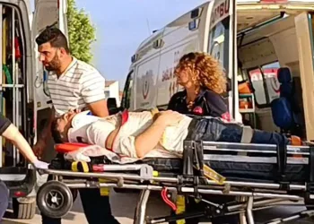 Bursa’da asansör boşluğuna düşen genç yaralandı