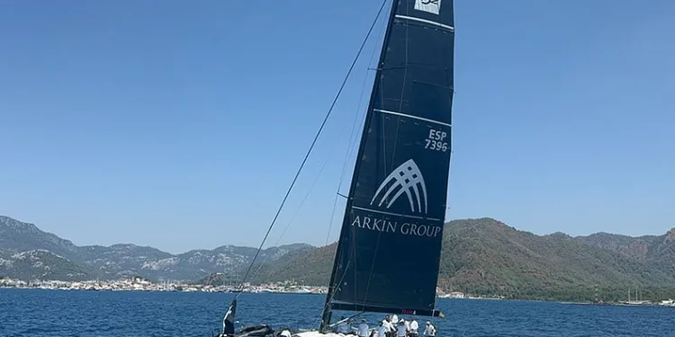 Cumhurbaşkanlığı Uluslararası Yat Yarışları’nın Kıbrıs etabı Marmaris’ten start aldı